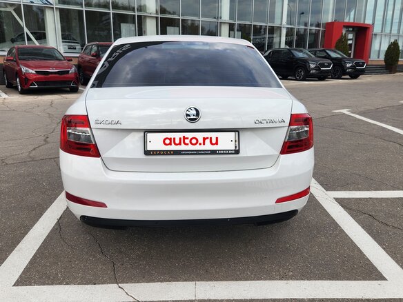 2014 Skoda Octavia III (A7), белый, 1130000 рублей - вид 4