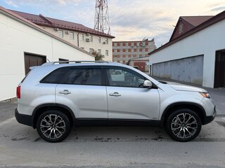 2011 Kia Sorento II, серебристый, 1750000 рублей, вид 3