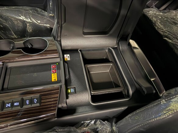 2026 Lexus LX 600 IV, чёрный, 20300000 рублей - вид 36