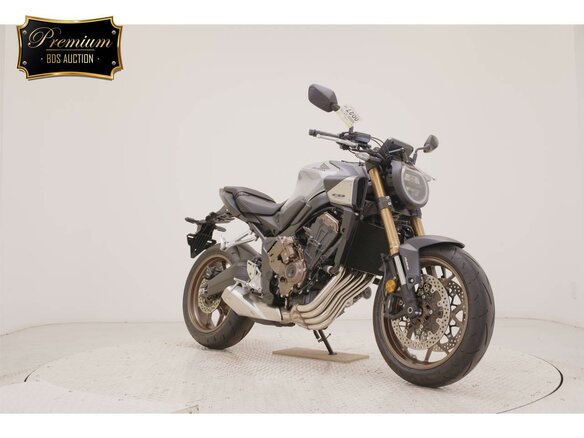2026 Honda CB 650R, серый, 1377000 рублей - вид 2