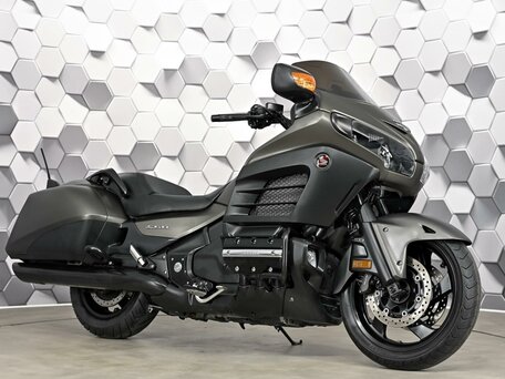 2015 Honda GL 1800 Gold Wing, серый, 1377000 рублей, вид 1