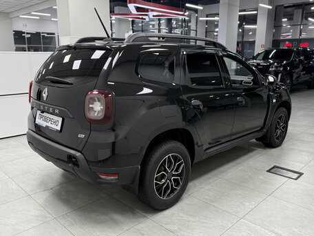 2021 Renault Duster II, чёрный, 1430000 рублей, вид 4