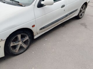 2000 Renault Megane I Рестайлинг, белый, 115000 рублей, вид 2