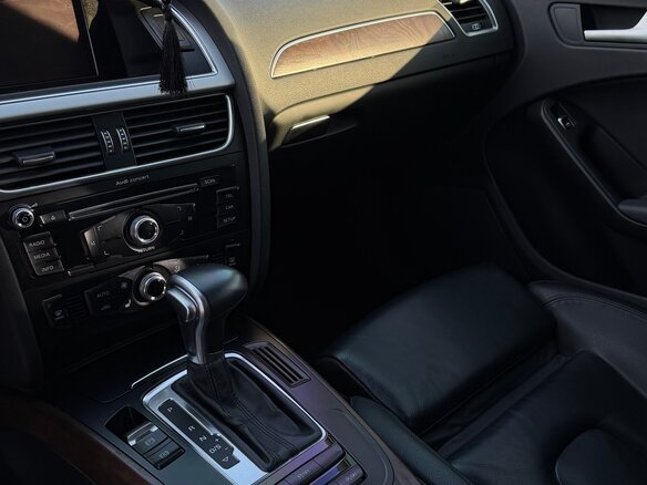 2015 Audi A4 IV (B8) Рестайлинг, белый, 1850000 рублей - вид 26
