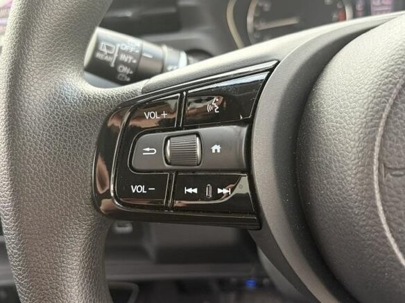 2022 Honda Vezel II, белый, 1760000 рублей - вид 14