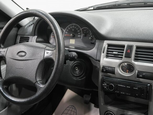 2011 Lada (ВАЗ) Priora I, серебристый, 299000 рублей - вид 17