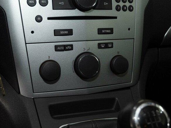 2010 Opel Zafira B Рестайлинг, серый - вид 12