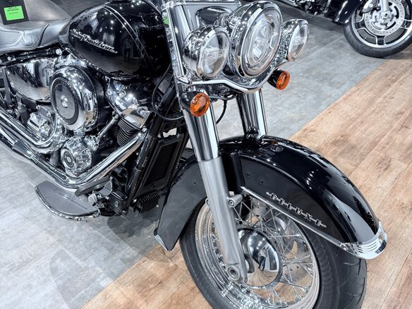 2017 Harley-Davidson Softail Deluxe, чёрный, 1199000 рублей - вид 9