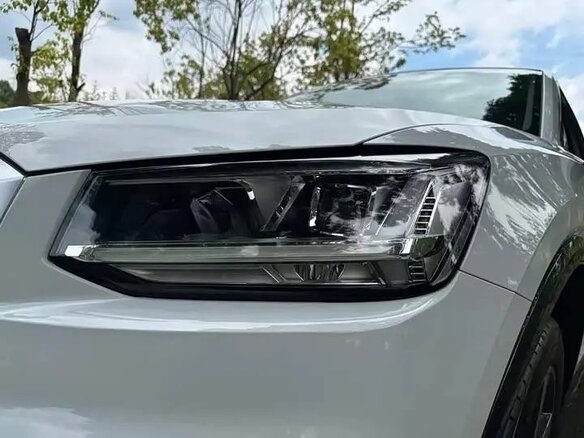 2021 Audi Q2 L e-tron I Рестайлинг, белый, 1900000 рублей - вид 6