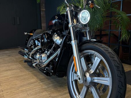 2024 Harley-Davidson Softail Standard, чёрный, 1750000 рублей, вид 2