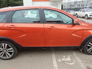 2018 Lada (ВАЗ) Vesta SW Cross I, оранжевый, 860000 рублей, вид 2