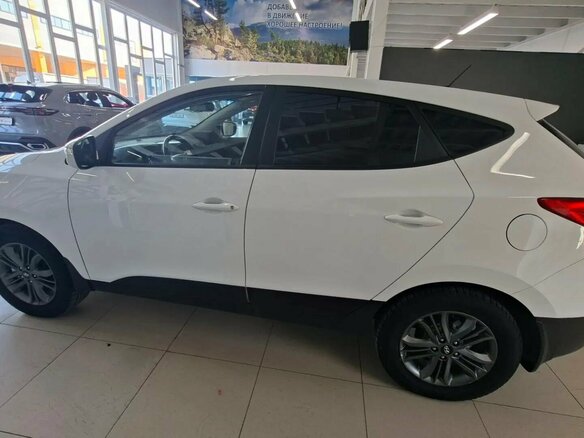 2015 Hyundai ix35 I Рестайлинг, белый, 1248000 рублей - вид 5