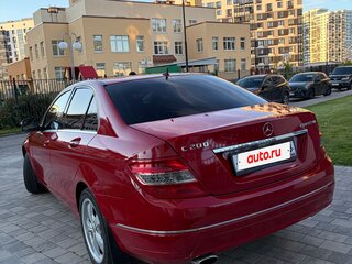 2007 Mercedes-Benz C-Класс 200 III (W204), красный, 800000 рублей, вид 4