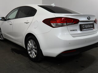 2019 Kia Cerato III Рестайлинг (Classic), белый, 1699000 рублей, вид 4