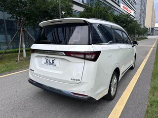 2022 Wuling Jiachen, белый, 1367700 рублей, вид 3