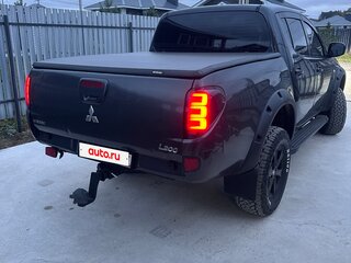 2011 Mitsubishi L200 IV, серый, 1800000 рублей, вид 4