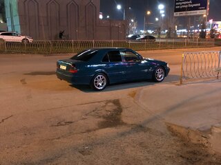 1998 Mercedes-Benz C-Класс 180 I (W202) Рестайлинг, зелёный, 600000 рублей, вид 3