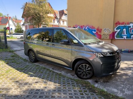 2023 Volkswagen Multivan T7, серый, 5050000 рублей, вид 4