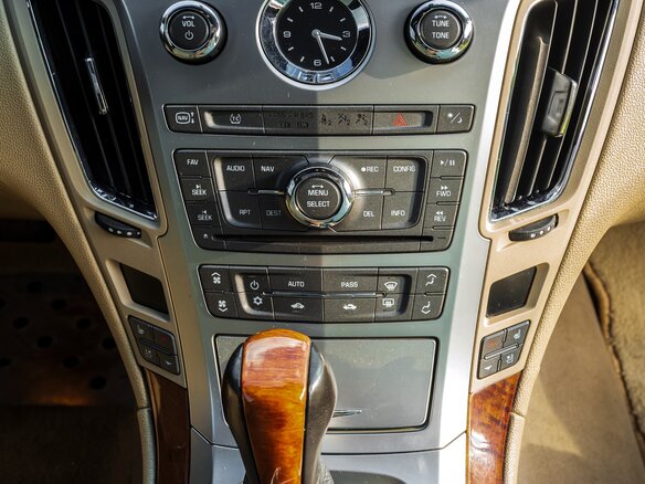2011 Cadillac CTS II, серый, 1500000 рублей - вид 14