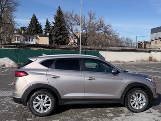 2018 Hyundai Tucson III, бежевый, 2250000 рублей, вид 3