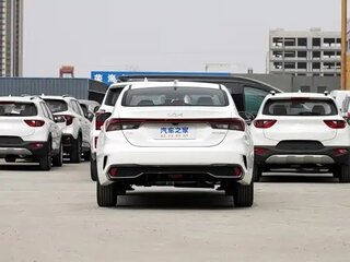 2026 Kia K3 II (China Market) Рестайлинг, белый, 2178000 рублей, вид 3