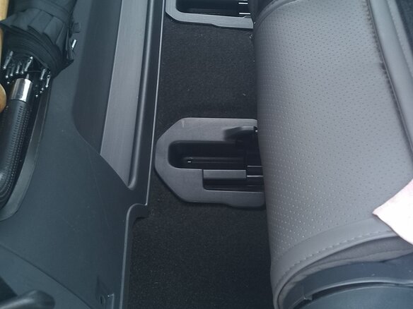 2013 Toyota Prius Alpha I (ZVW40/41), белый, 1225000 рублей - вид 21