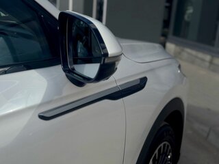 2025 Exeed RX, белый, 5200000 рублей, вид 5