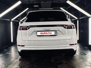2018 Porsche Cayenne III, белый, 4800000 рублей, вид 4