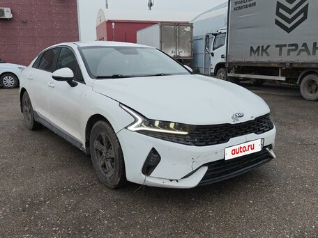 Kia K5 III