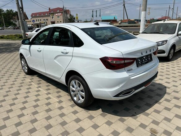 2026 Lada (ВАЗ) Vesta I Рестайлинг (NG), белый - вид 5