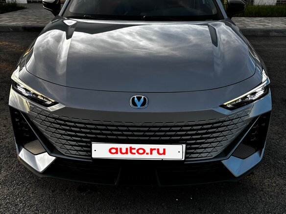 2022 Changan UNI-V I, серый - вид 1