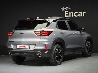 2024 Chevrolet TrailBlazer III Рестайлинг, серый, 2500206 рублей, вид 3