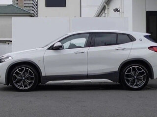2020 BMW X2 sDrive18i I (F39), белый, 2025000 рублей, вид 3