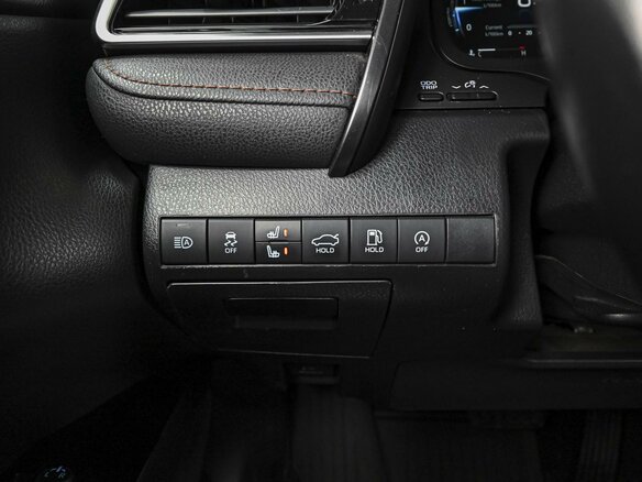 2022 Toyota Camry VIII (XV70) Рестайлинг, белый, 3075000 рублей - вид 20