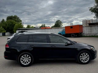 2018 Volkswagen Golf SportWagen VII Рестайлинг, чёрный, 1699999 рублей, вид 4