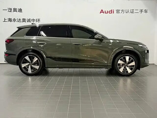2025 Audi Q6L e-tron, зелёный, 5542099 рублей, вид 4
