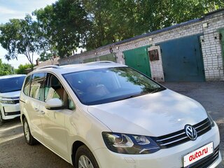 2011 Volkswagen Sharan II, белый, 1090000 рублей, вид 3
