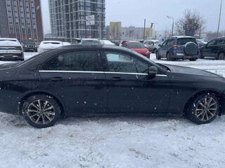 2020 Mercedes-Benz E-Класс 200 V (W213, S213, C238), чёрный, 3647000 рублей, вид 5