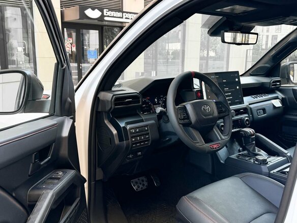 2025 Toyota Tacoma IV, белый, 11190000 рублей - вид 16