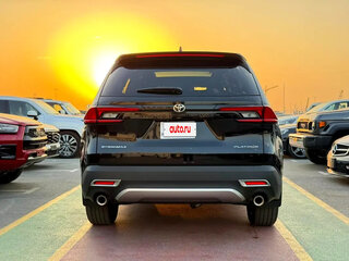 2026 Toyota Grand Highlander, чёрный, 11498750 рублей, вид 3