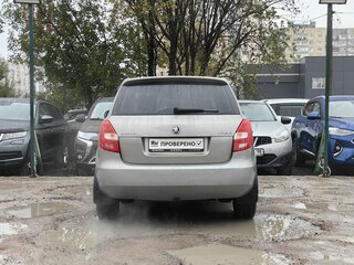 2013 Skoda Fabia II Рестайлинг, бежевый, 779000 рублей, вид 5