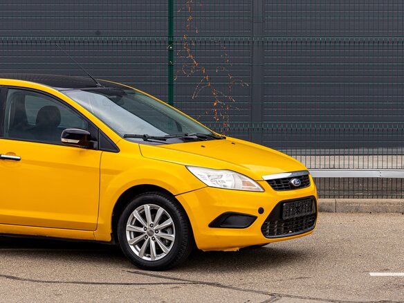 2011 Ford Focus II Рестайлинг, жёлтый - вид 7