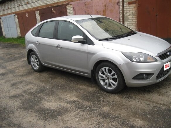 2010 Ford Focus II Рестайлинг, серебристый, 550000 рублей - вид 8