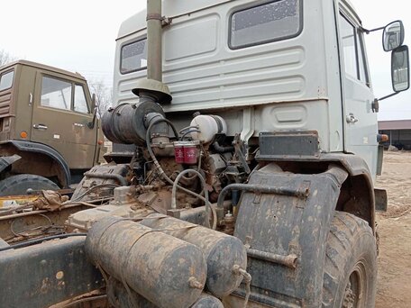 1992 КамАЗ 43118, белый, 1400000 рублей, вид 4