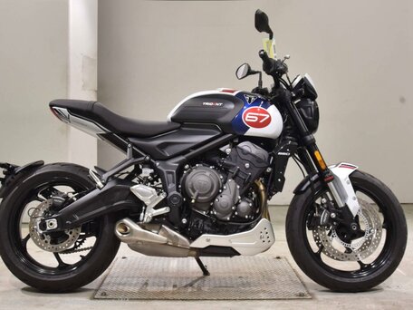 2024 Triumph Trident 660, синий, 950000 рублей, вид 5