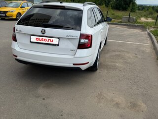 2017 Skoda Octavia III (A7) Рестайлинг, белый, 1950000 рублей, вид 5