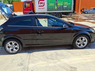 2008 Opel Astra GTC H Рестайлинг, чёрный, 255000 рублей, вид 3