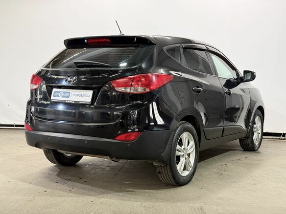 2013 Hyundai ix35 I, чёрный - вид 4