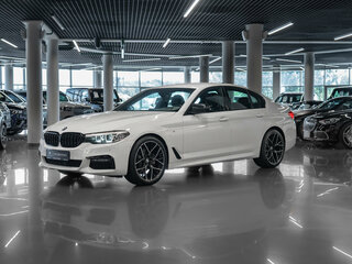2019 BMW 5 серии 520d xDrive VII (G30/G31/G38), белый, 4350000 рублей, вид 1