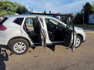 2017 Nissan X-Trail III, серебристый, 1810000 рублей, вид 4